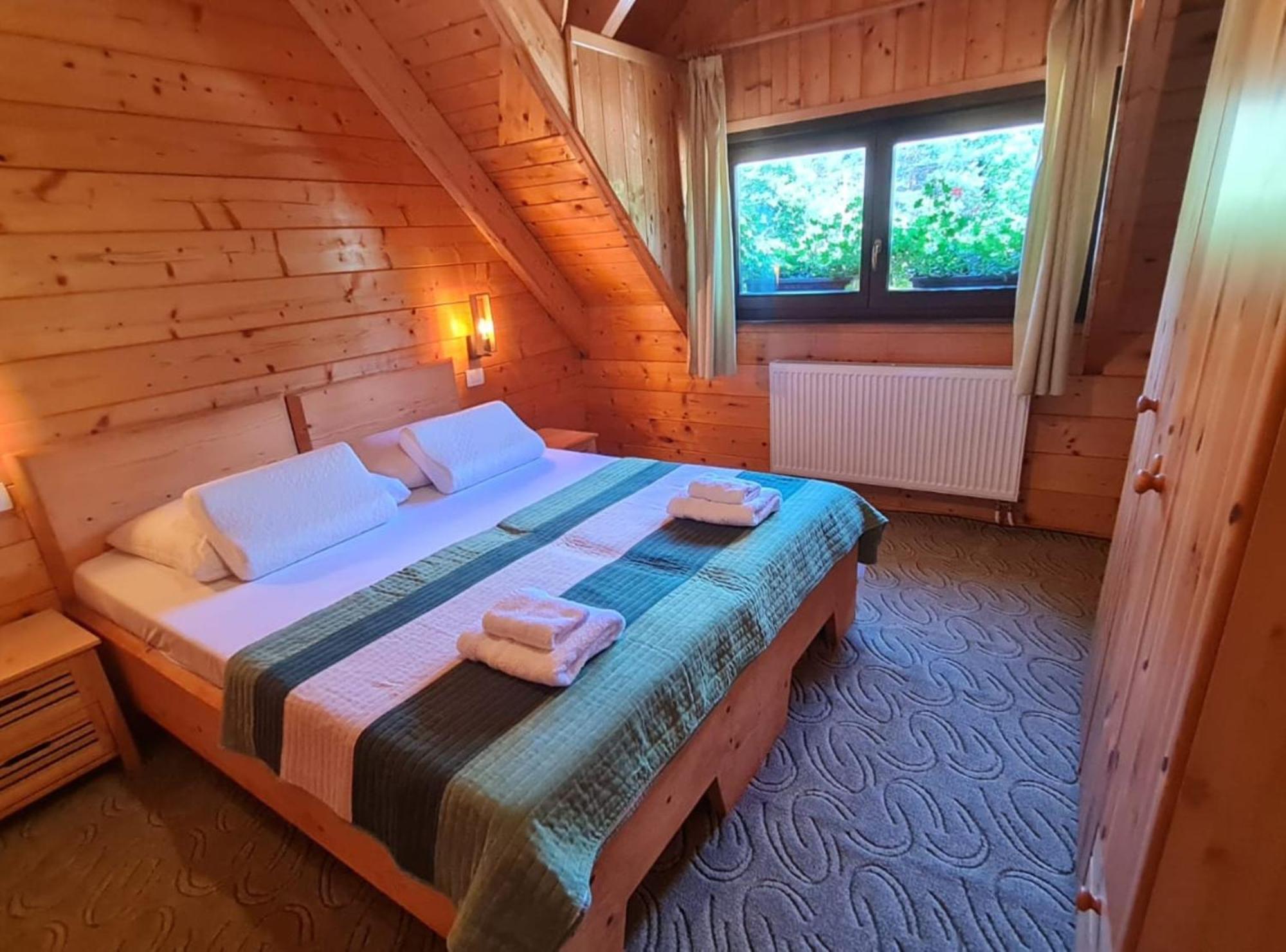 Apartments Plitvice Forest 코레니카 외부 사진